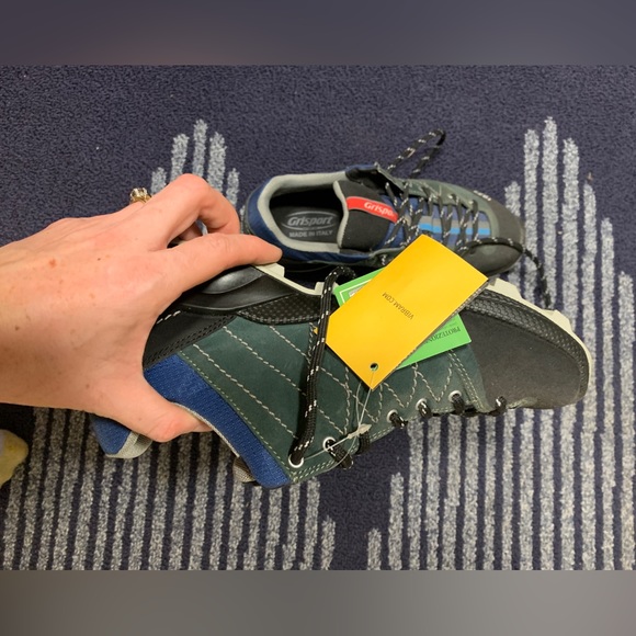 Grisport womens hiking shoes NWT size 40 IT/9 US - Picture 3 of 3